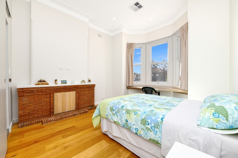 Victoria Road Drummoyne 2